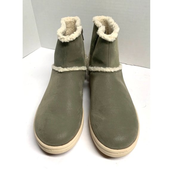 Clarks Cloudstepper Womens Size 9 W Gray Fur Trim Boots Ankle Bootie 61282172 Si - Picture 2 of 5